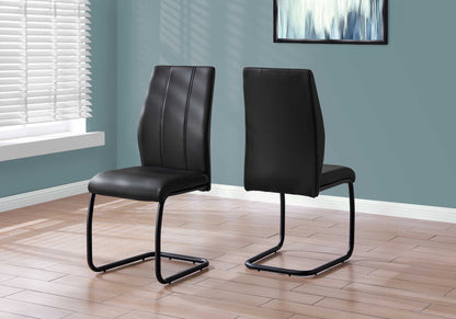 Chaises en simili-cuir noir (2 chaises)